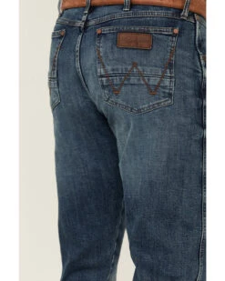 Wrangler Retro Men's Hereford Medium Wash Stretch Slim Straight Jeans -Optimal Clothing Store 2000346855 400 P4